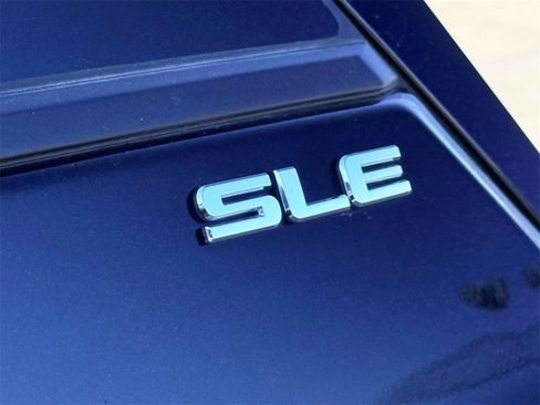 Used 2018 GMC Terrain SLE w/ Driver Convenience Package image 10