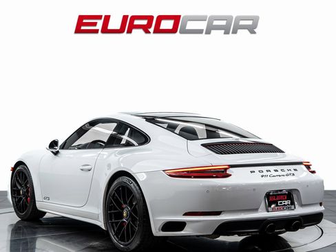 Used 2019 Porsche 911 GT3 RS image 3