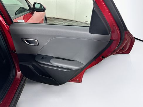 Used 2025 Kia K4 LXS image 28