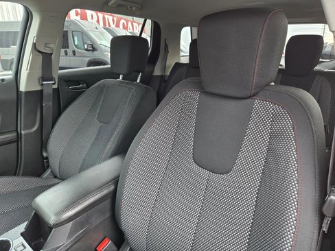 Used 2017 GMC Terrain SLE image 19