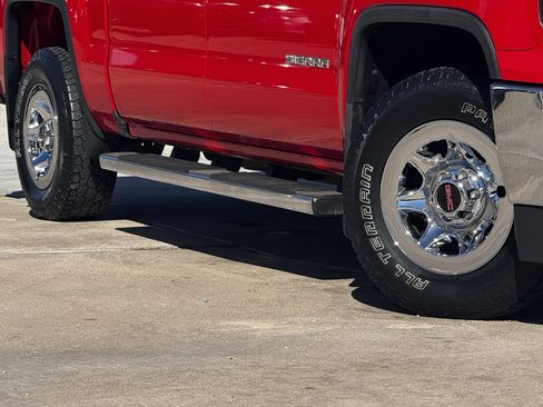 Used 2018 GMC Sierra 1500 2WD Crew Cab w/ Sierra Convenience Package image 3