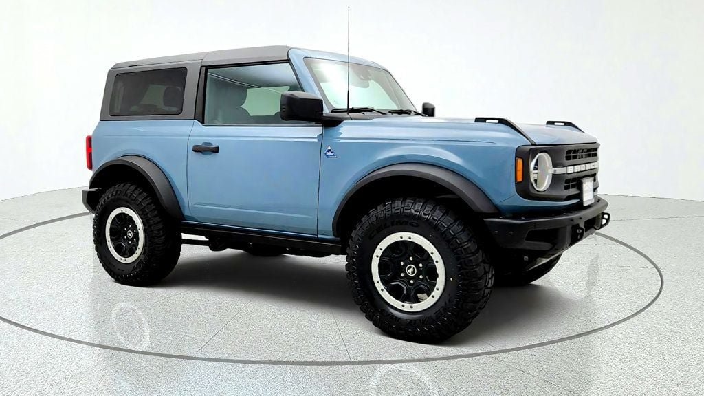Used 2023 Ford Bronco Black Diamond w/ Sasquatch Package AWD/4WD image 3