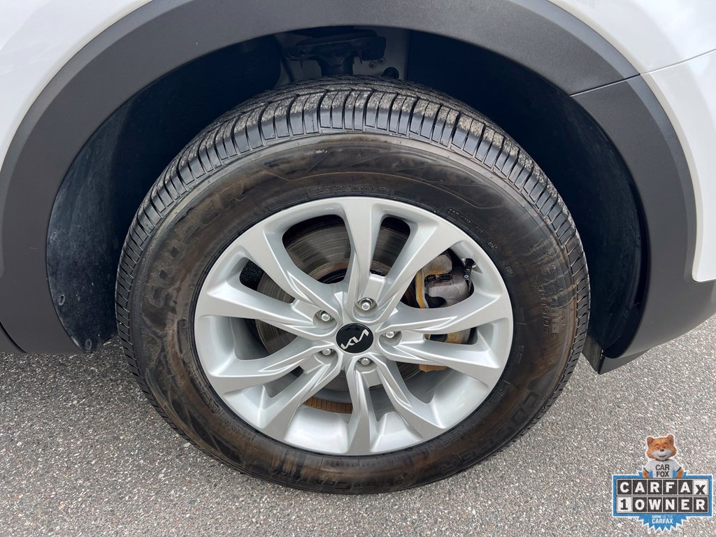 Used 2022 Kia Telluride LX AWD/4WD image 10