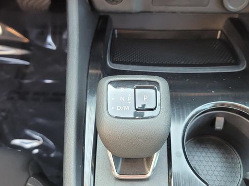 Used 2024 Nissan Rogue S AWD/4WD image 28