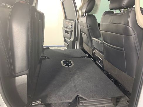 Used 2019 RAM 1500 Laramie AWD/4WD image 22