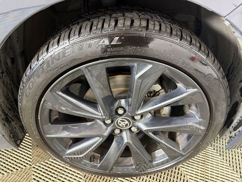 Used 2024 Toyota Corolla SE image 12