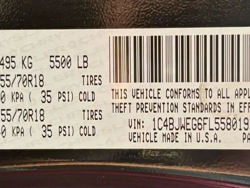 Used 2015 Jeep Wrangler Unlimited Sahara image 32