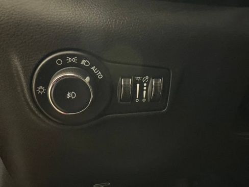 Used 2024 Jeep Compass Limited AWD/4WD image 15