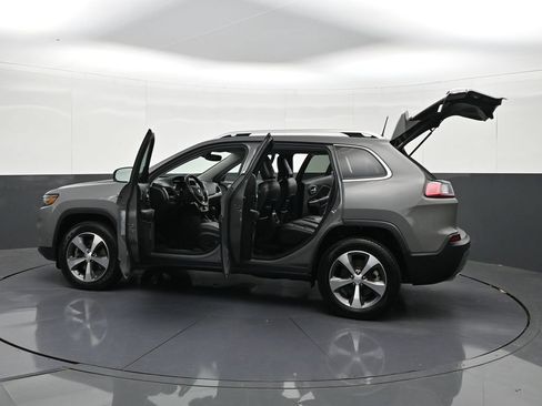 Used 2021 Jeep Cherokee Limited AWD/4WD image 41