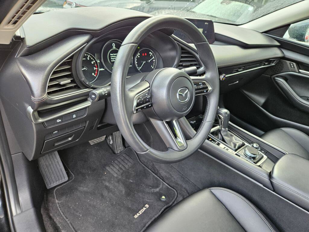 Used 2025 MAZDA MAZDA3 s FWD image 16