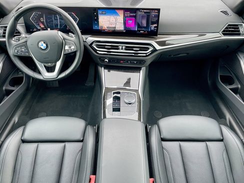 Used 2023 BMW 330i xDrive 330i xDrive w/ Driving Assistance Package image 16