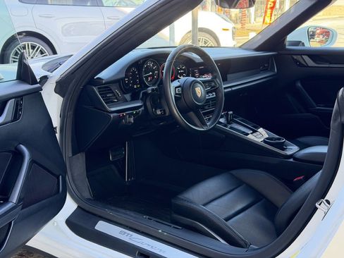 Used 2021 Porsche 911 Carrera image 21