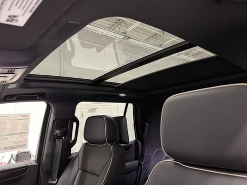 New 2026 GMC Yukon Elevation w/ Elevation Premium Package image 27