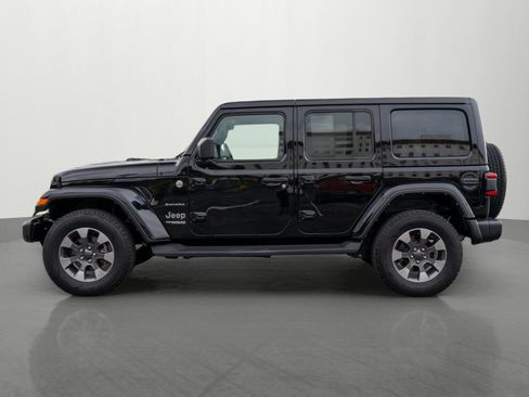 Used 2022 Jeep Wrangler Unlimited Sahara w/ LED Lighting Group AWD/4WD image 4