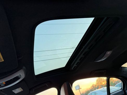 Used 2016 Volvo S60 T5 Premier image 16