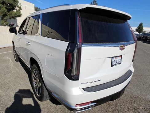 Used 2022 Cadillac Escalade Premium Luxury Platinum image 8