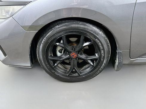 Used 2019 Honda Civic EX image 8