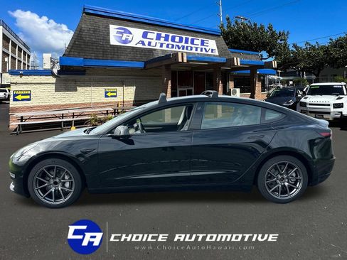 Used 2021 Tesla Model 3 Standard Range Plus RWD image 3