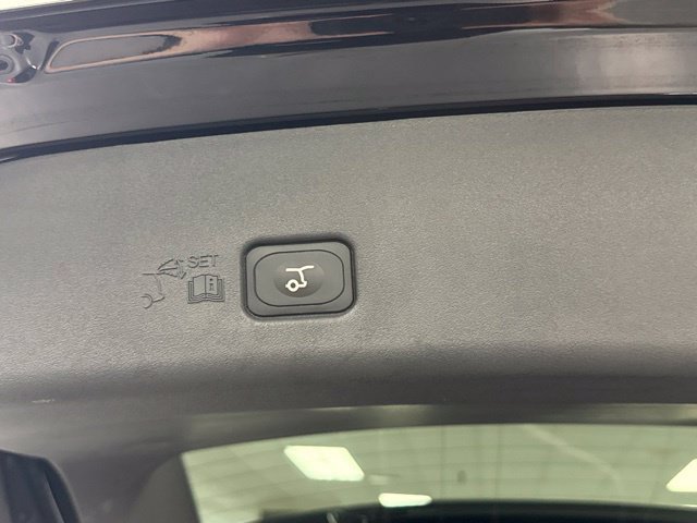 Used 2024 Lincoln Nautilus Premier w/ Equipment Group 102A AWD/4WD image 16