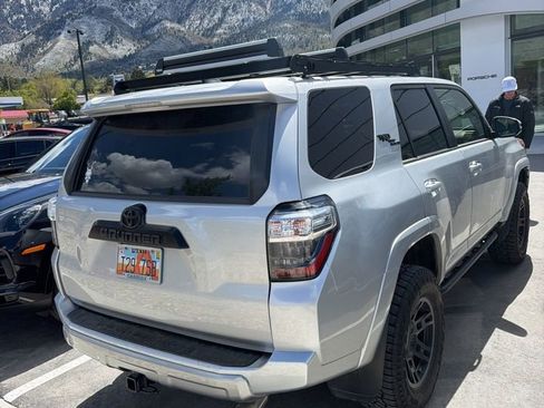 Used 2021 Toyota 4Runner TRD Off-Road Premium image 3
