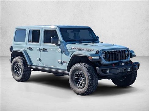 Used 2024 Jeep Wrangler Unlimited Rubicon image 3