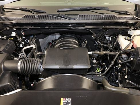 Used 2024 Chevrolet Silverado 2500 Custom w/ Custom Value Package image 36