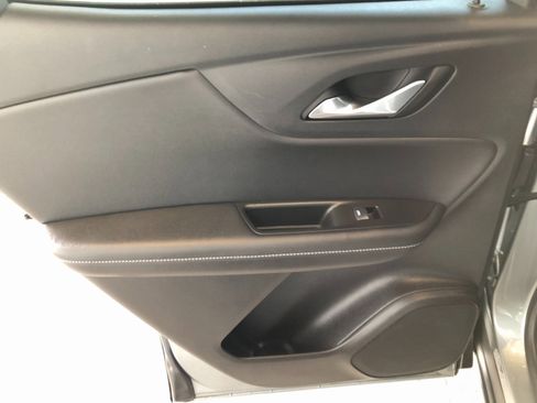 Certified 2025 Chevrolet Blazer LT w/ Convenience Package image 16