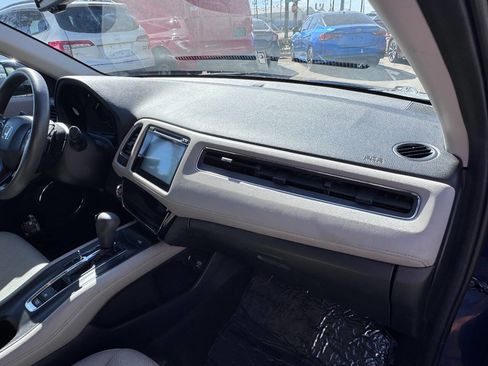 Used 2016 Honda HR-V EX image 5
