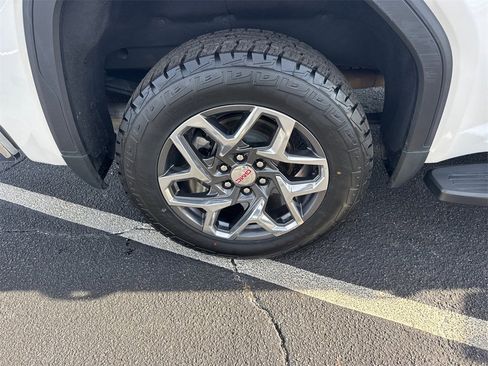 Used 2023 GMC Sierra 1500 SLT w/ SLT Premium Package image 18