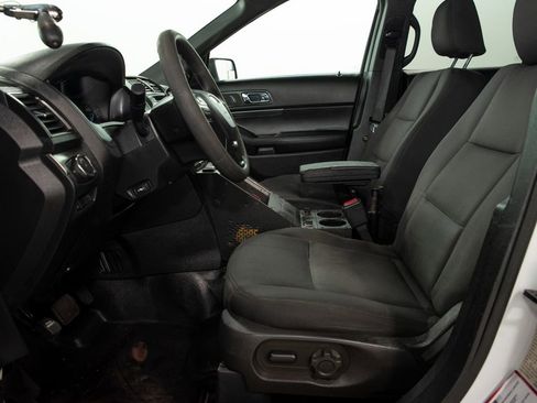 Used 2017 Ford Explorer 4WD Police Interceptor w/ Ready For The Road Package image 7
