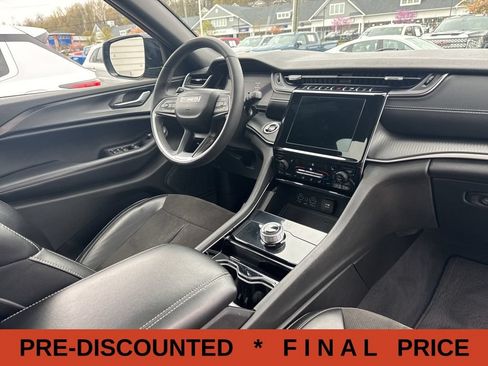 Used 2023 Jeep Grand Cherokee L Laredo AWD/4WD image 42