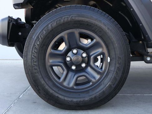 Used 2023 Jeep Gladiator Sport w/ Trailer Tow Package image 6