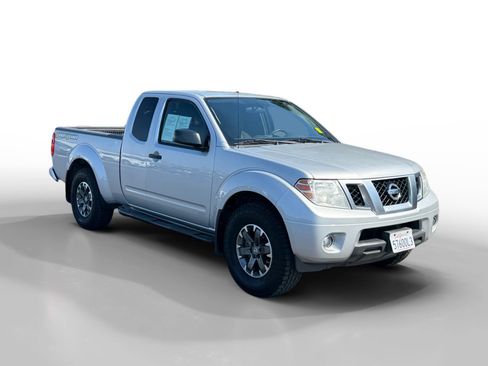 Used 2019 Nissan Frontier Desert Runner image 7