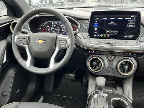 New 2025 Chevrolet Blazer Premier w/ LPO, Floor Liner Package image 18