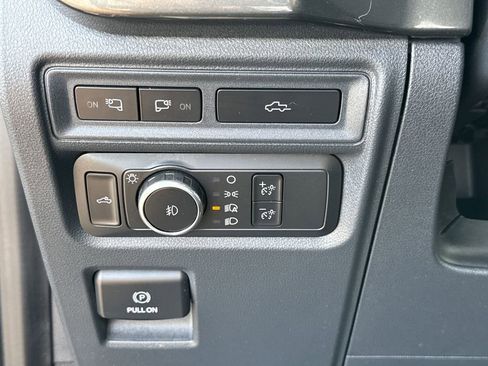 Certified 2022 Ford F150 XLT w/ Equipment Group 302A High image 14