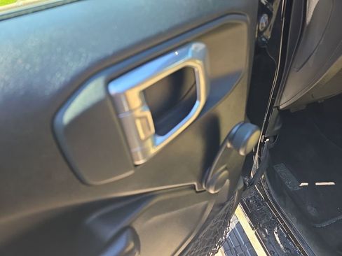 Used 2021 Jeep Wrangler Sport AWD/4WD image 28