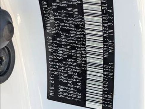 Used 2025 Toyota Corolla LE FWD image 22