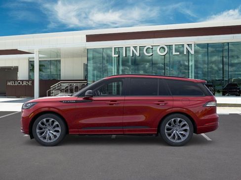 New 2026 Lincoln Aviator AWD image 3