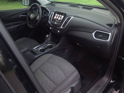 Used 2018 Chevrolet Equinox LT w/ Sun & Infotainment Package AWD/4WD image 17