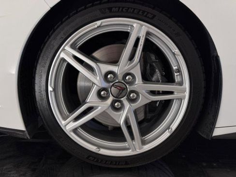 Used 2023 Chevrolet Corvette Stingray Premium Cpe w/ Z51 Performance Package image 27