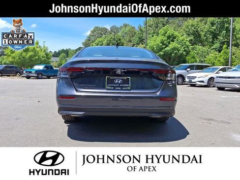 Used 2025 Honda Accord SE image 25