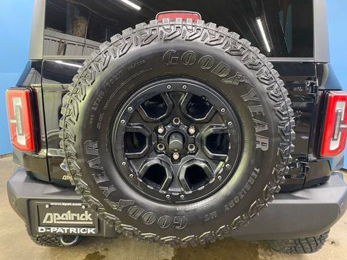 Used 2024 Ford Bronco Wildtrak image 11