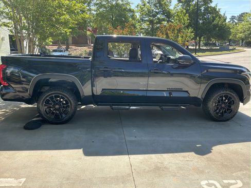 Used 2023 Toyota Tundra SR5 w/ SR5 Convenience Package image 11