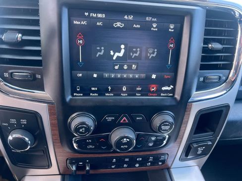 Used 2018 RAM 2500 Laramie w/ Cold Weather Group AWD/4WD image 19