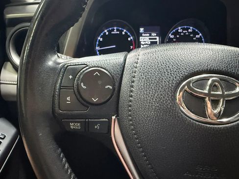 Used 2018 Toyota RAV4 XLE AWD/4WD image 29