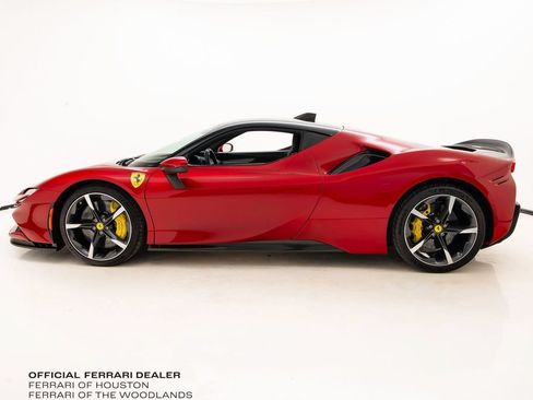Used 2023 Ferrari SF90 Stradale AWD/4WD image 8