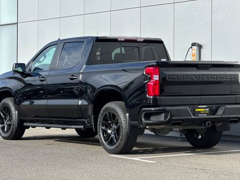Used 2024 Chevrolet Silverado 1500 RST w/ Convenience Package II image 3