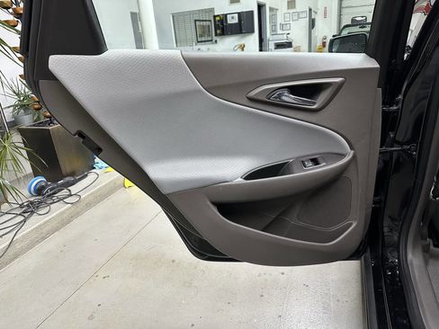 Used 2023 Chevrolet Malibu LS image 9