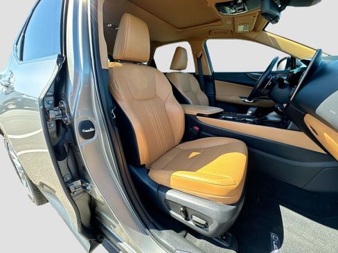 Used 2025 Lexus NX 350h AWD w/ Cold Area Package image 32