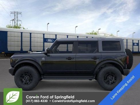 New 2026 Ford Bronco Outer Banks image 3